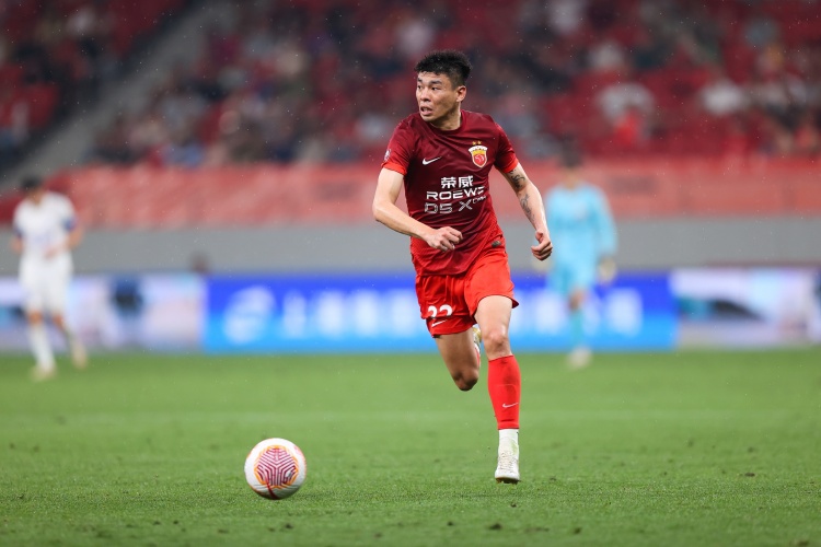 海港4-0三镇:颜骏凌手指脱臼零封,李帅肌肉拉伤缺阵